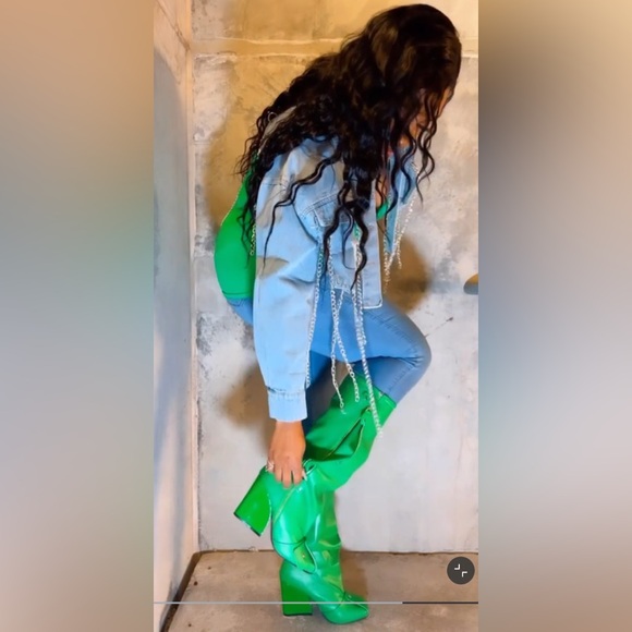 Green wedge boot with side zipper. Below the knee by Lemonade - Picture 10 of 10